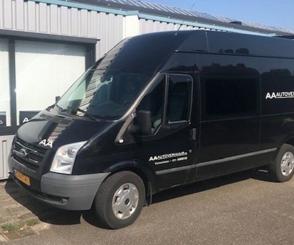 Dubbele cabine bus huren bij AA Autoverhuur Voorschoten Leiden Den Haag, Voorburg, verhuizen, transport